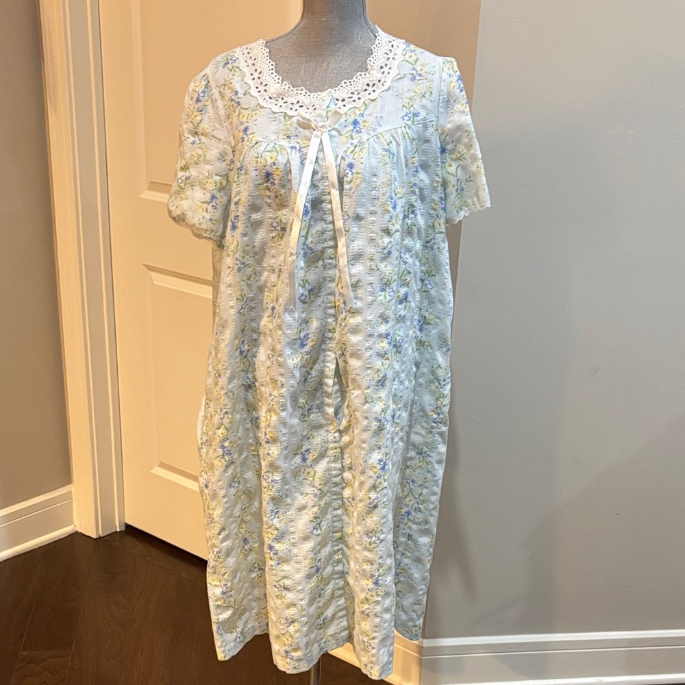 Vtg Character Floral Lace-Trimmed Nightgown size large